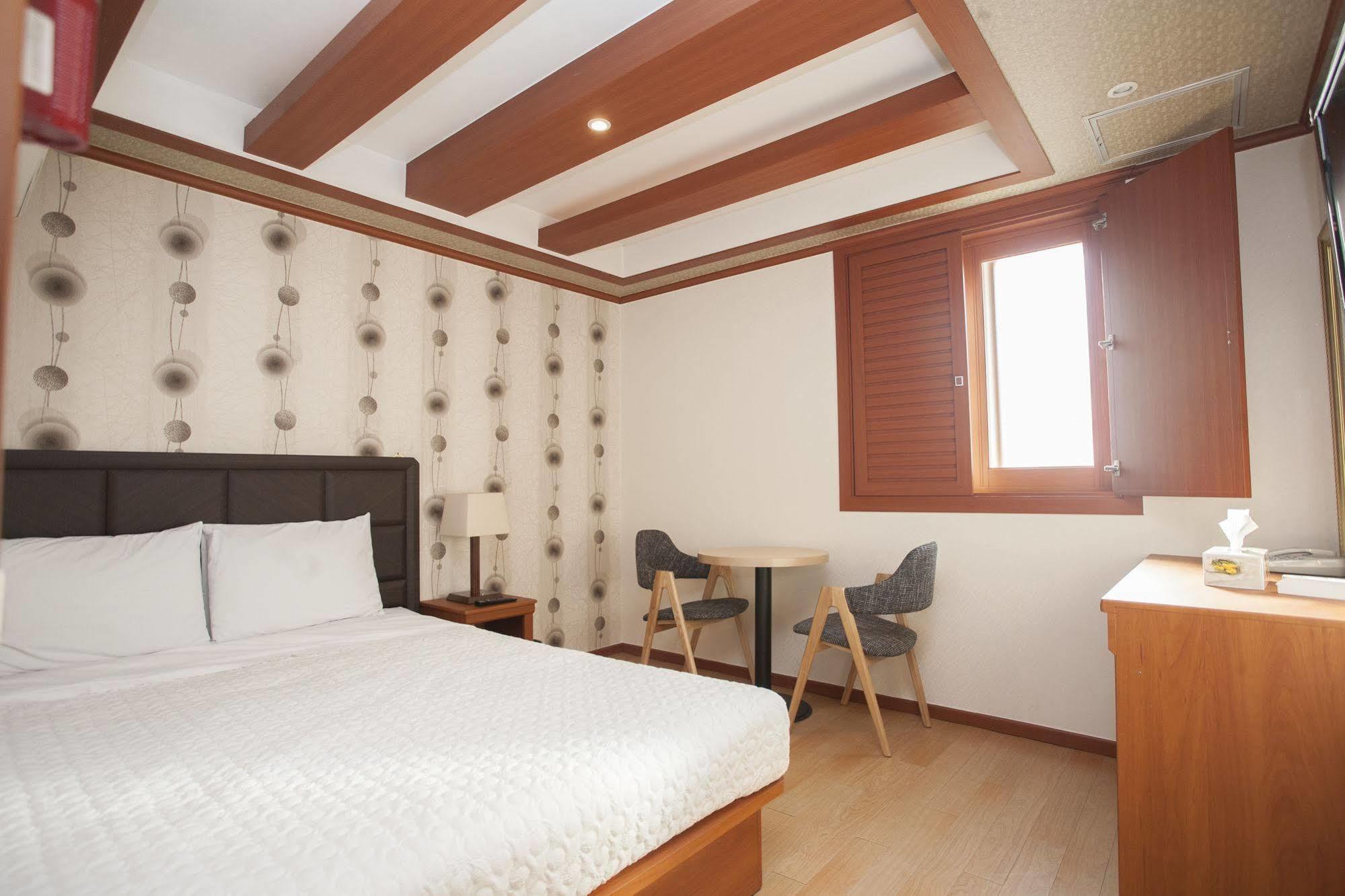 Hotel Zero Сеул Екстериор снимка